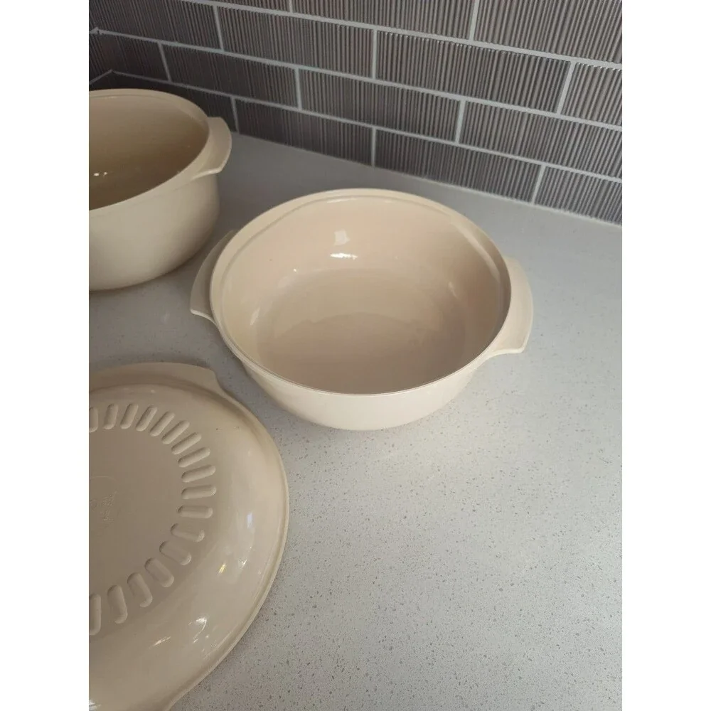 Tupperware Microwave Ultra 21 Round 3 qt, 1 3/4qt, Colander, lid, & Cone Stacked